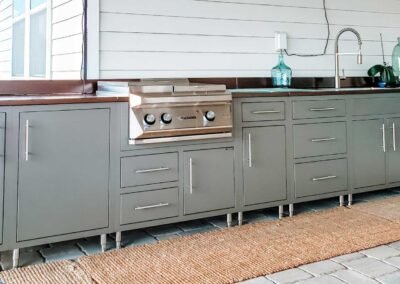 17-ft Cappuccino w/ Copper-Vein countertops, griddle & sink