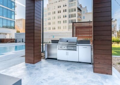 Graydon Buckhead, Atlanta, GA – Danver multi-family outdoor kitchen. Builder: Danver Outdoor Kitchens