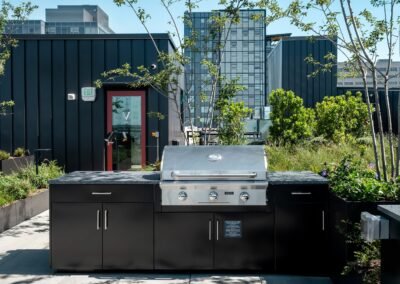 Victor Apartments, Seattle, WA – Danver stainless steel multi-family outdoor kitchen. Builder: Danver Outdoor Kitchens